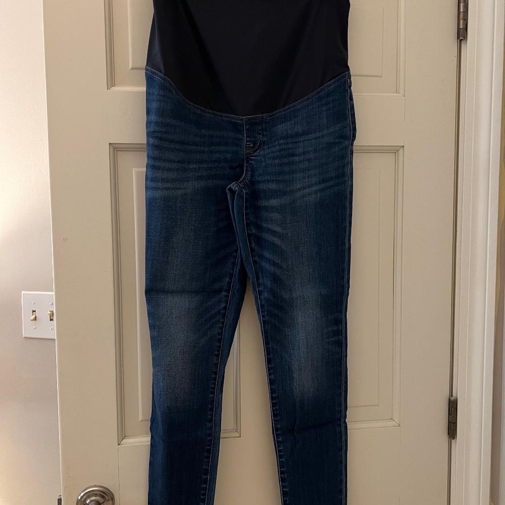 Maternity Over-the-Belly Skinny Jeans in Danny Wash